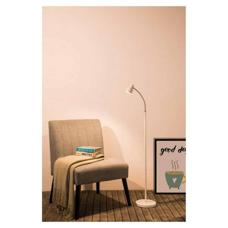 Gooseneck floor reading lamp outlet