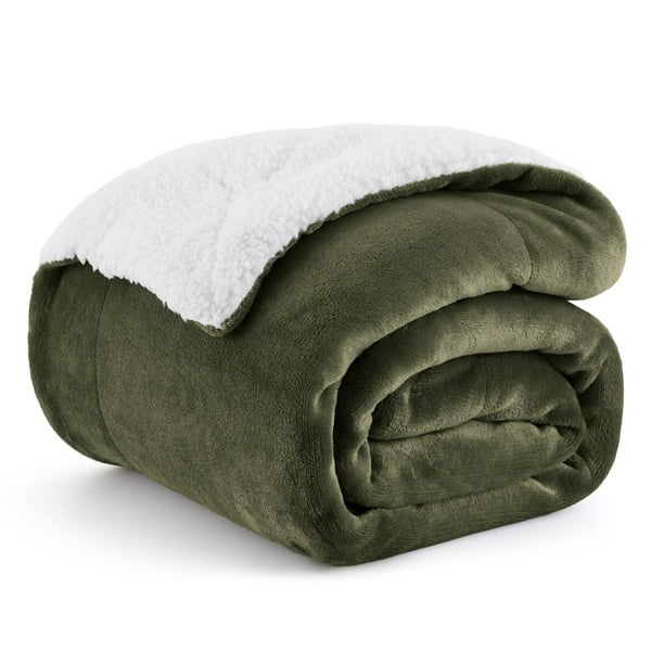 Manta Bedsure Sherpa de forro polar para sofá, 130 x 150 cm, color oliva