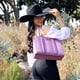 thumbnail image 2 of Bolso Wrangler WG3-8321PP para mujer con bandolera y cartera, 2 of 6