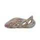 thumbnail image 1 of Yeezy slide Foam RNR RUNNER Onyx MX Cinder Sandalias deportivas para interior y exterior para hombre y mujer, 1 of 4