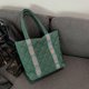 thumbnail image 4 of Bolso Bandolera para Mujer Acolchado Gran Capacidad Viajes, 4 of 9