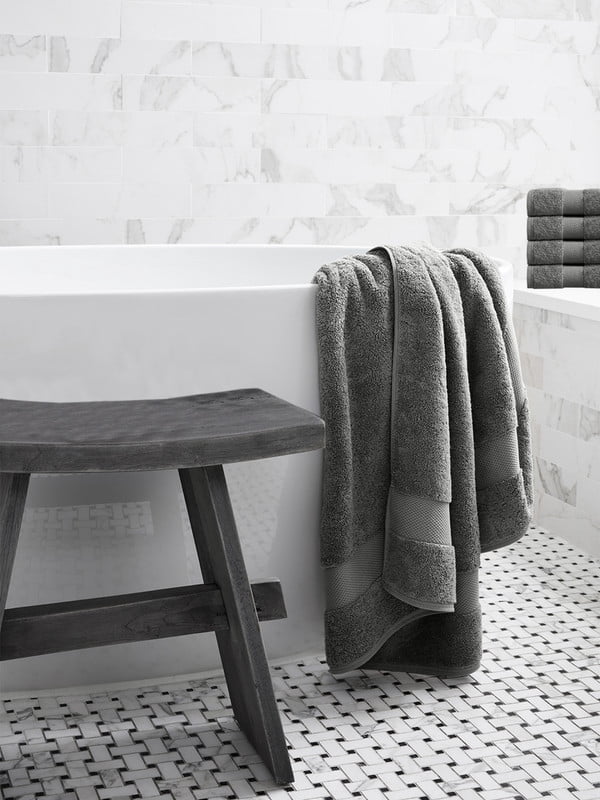 Delara Organic Cotton Bath Towel Pack of 4, GOTS & OEKO-TEX Certified, Premium Hotel Quality Towels, 650 GSM, Soft, Quick Dry & Ultra-Absorbent