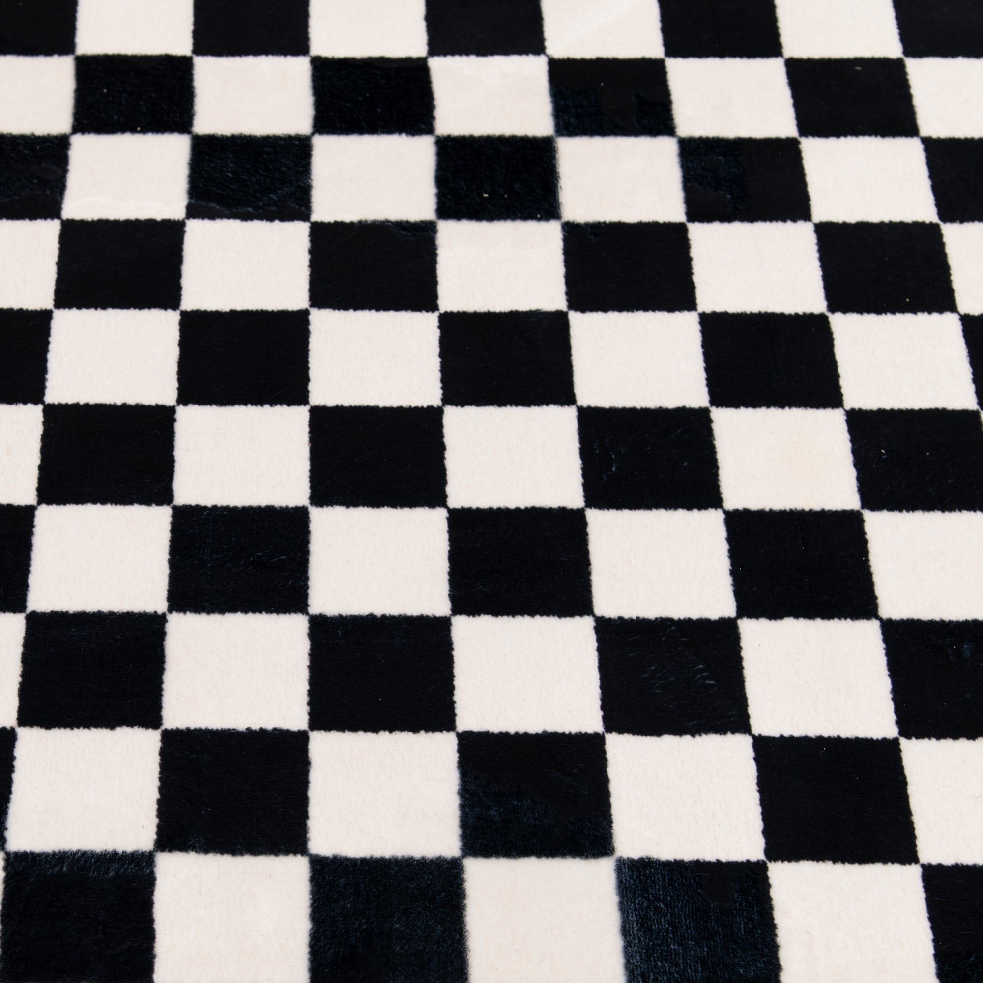 Mainstays 4'x5'6" Black and White Check Faux Fur Indoor Area Rug