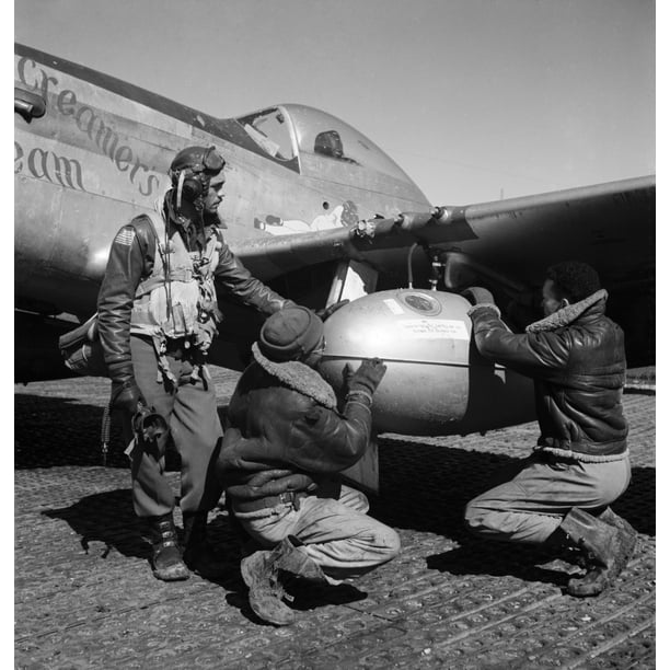 Wwii: Tuskegee Airmen, 1945. /Nedward Gleed And Two Other Tuskegee ...