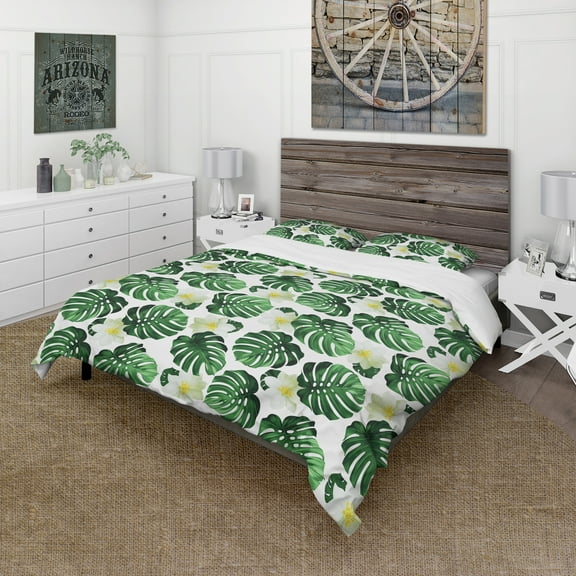 Designart 'Monstera Leaves with Blossoming Exotic White Flowers' Floral Duvet Cover Set