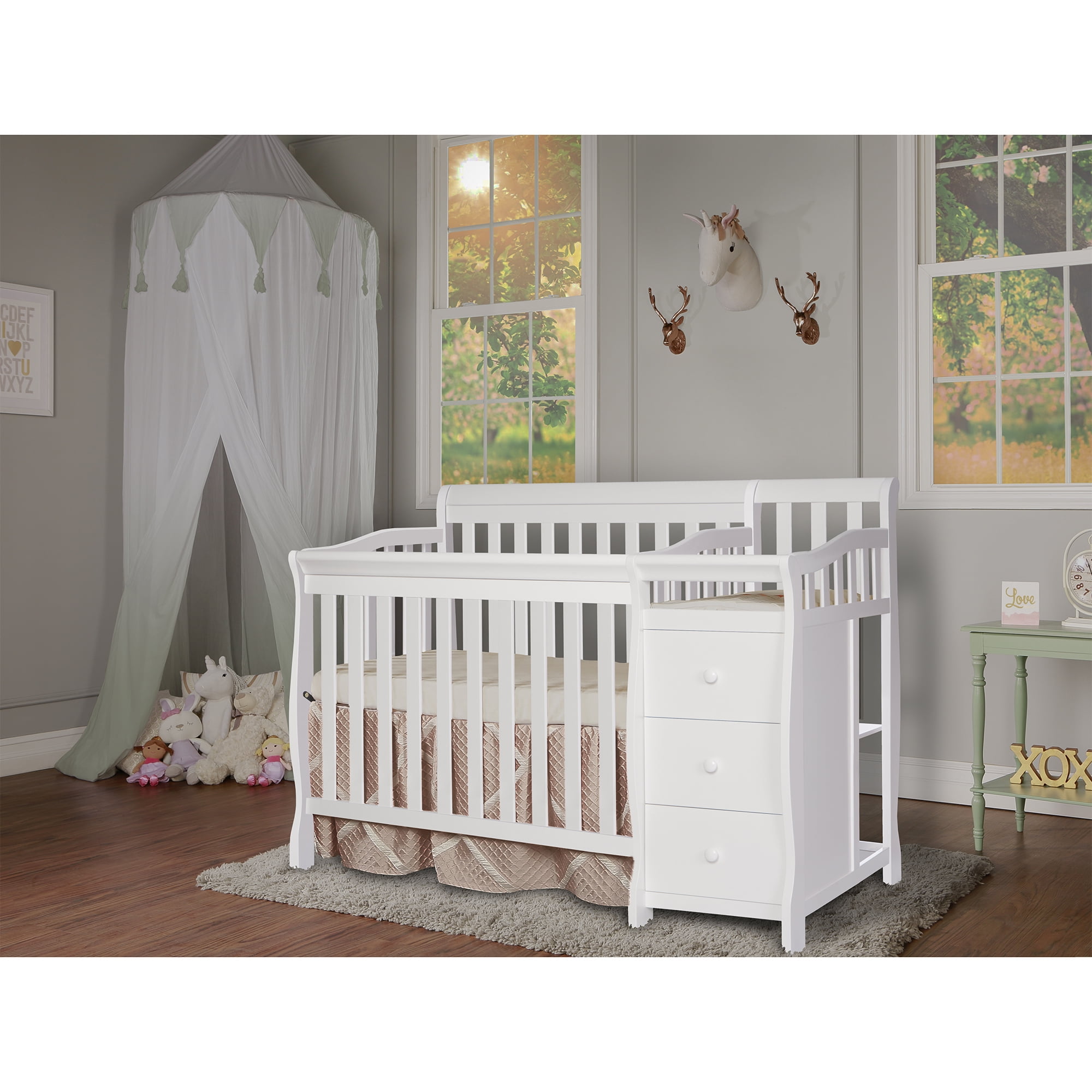 dream on me mini crib with changing table