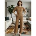 thumbnail image 2 of Conjunto 2 Piezas Casual Chic para Mujer Unitalla, Blusa de Manga Corta y Pantalón Cómodo, Estilo Elegante y Sofisticado para Mujer, 2 of 5