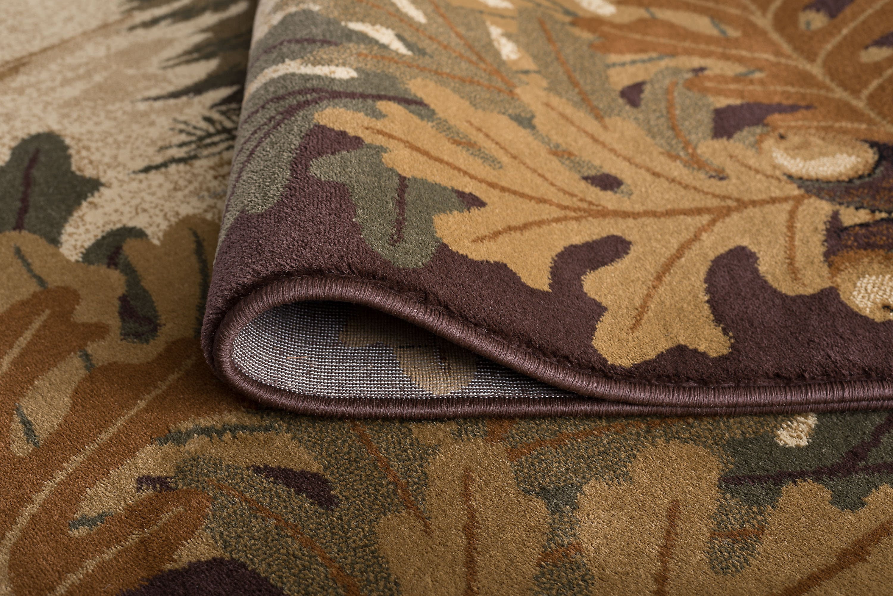 Nature Novelty 2' x 3' Brown and Beige Polypropylene Indoor Area Rug