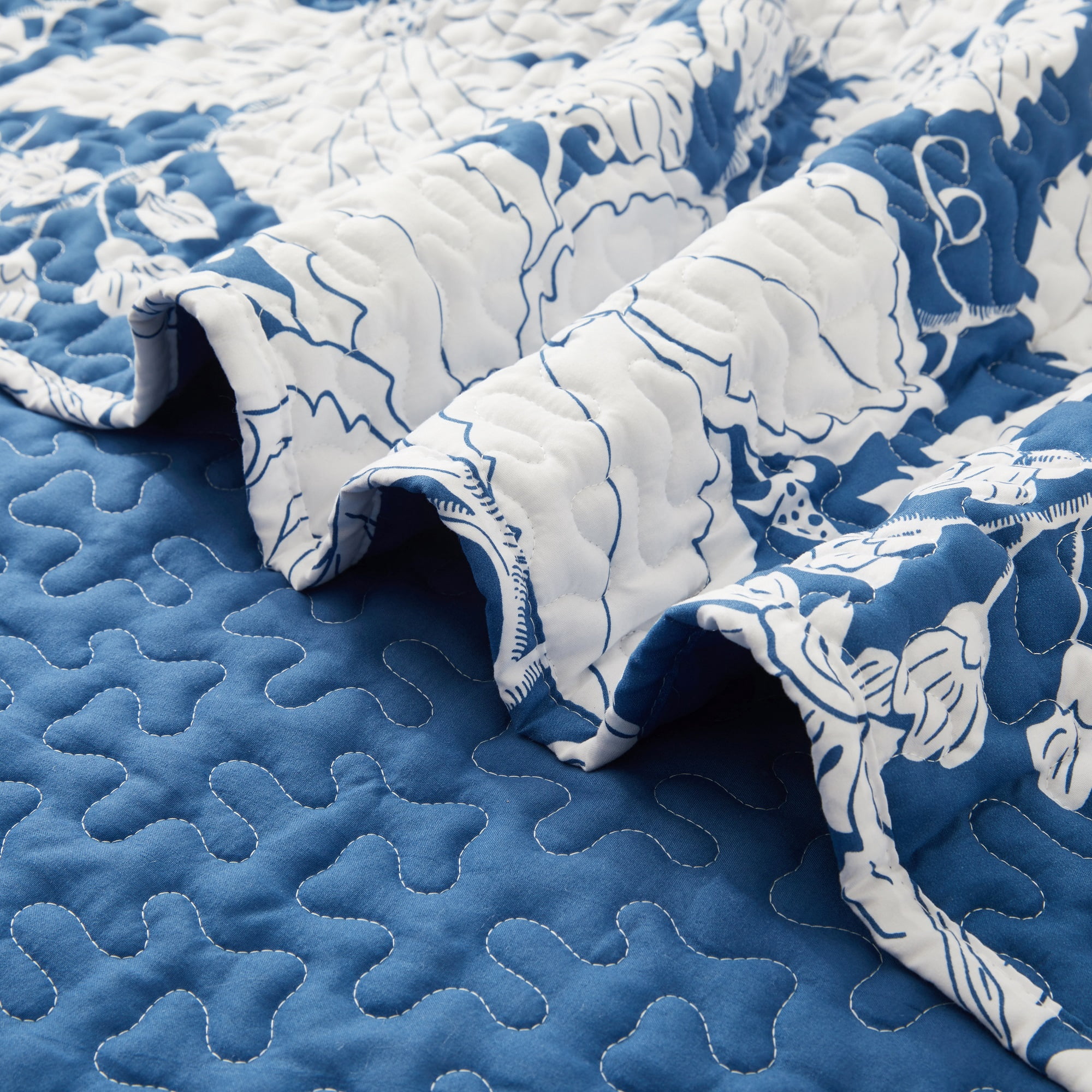 Quilt Queen Size Bedding Set - Rustic Floral Quilt Lightweight Reversible Dyed Oversized Bed Spread Coverlet with 2 Pillowsham for Home All Season Tropical Luxury Royal (Queen, Blue)