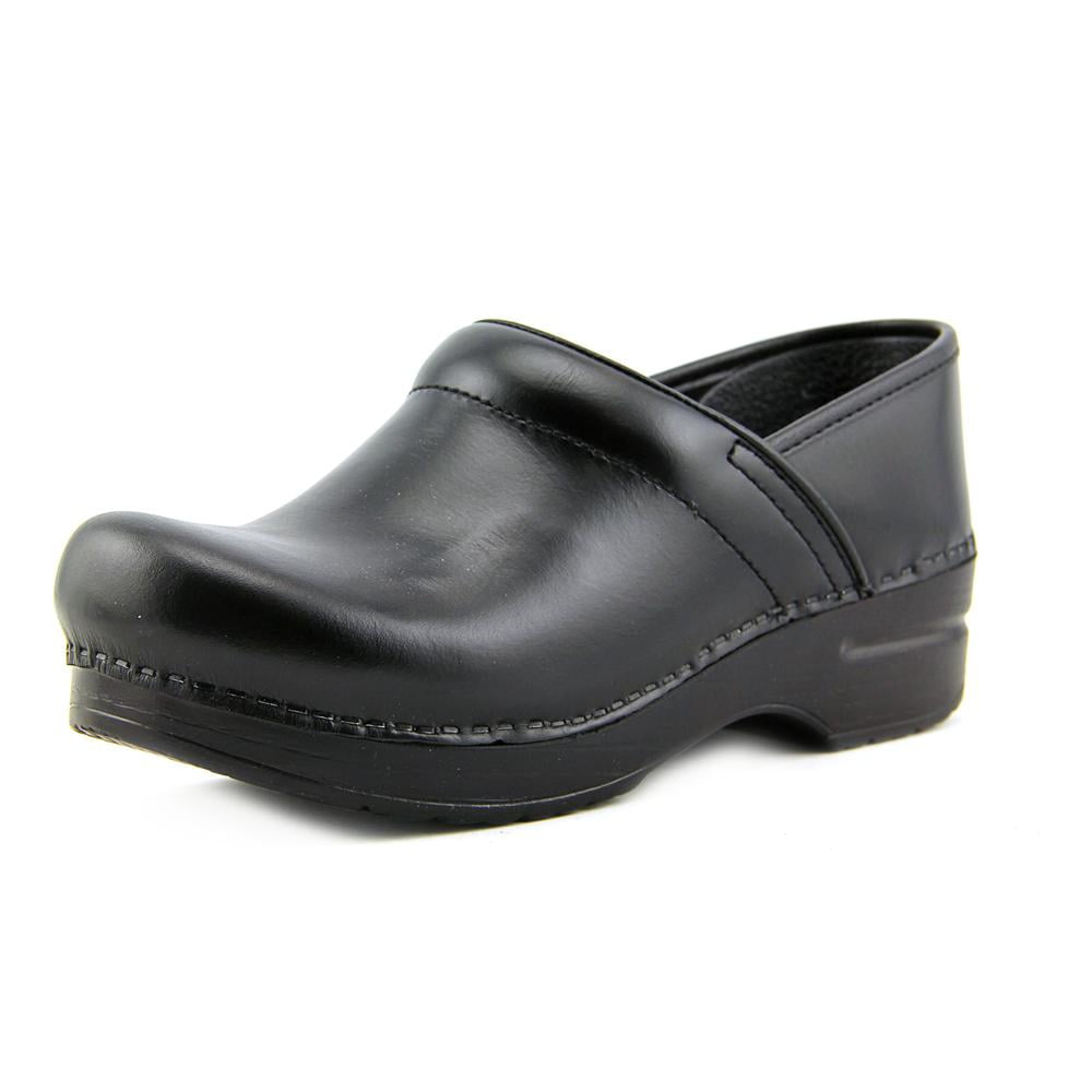 where to buy dansko clogs in store