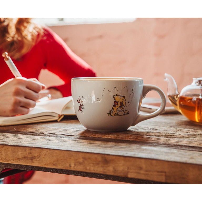 Tazza Winnie The Pooh Hunny Pot In Ceramica - 473 Ml - Design Vaso Di Miele Con Scritte Gialle