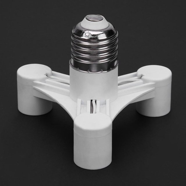 Encendiendo Adaptador de enchufe de bombilla E27 a 3 E14 E27