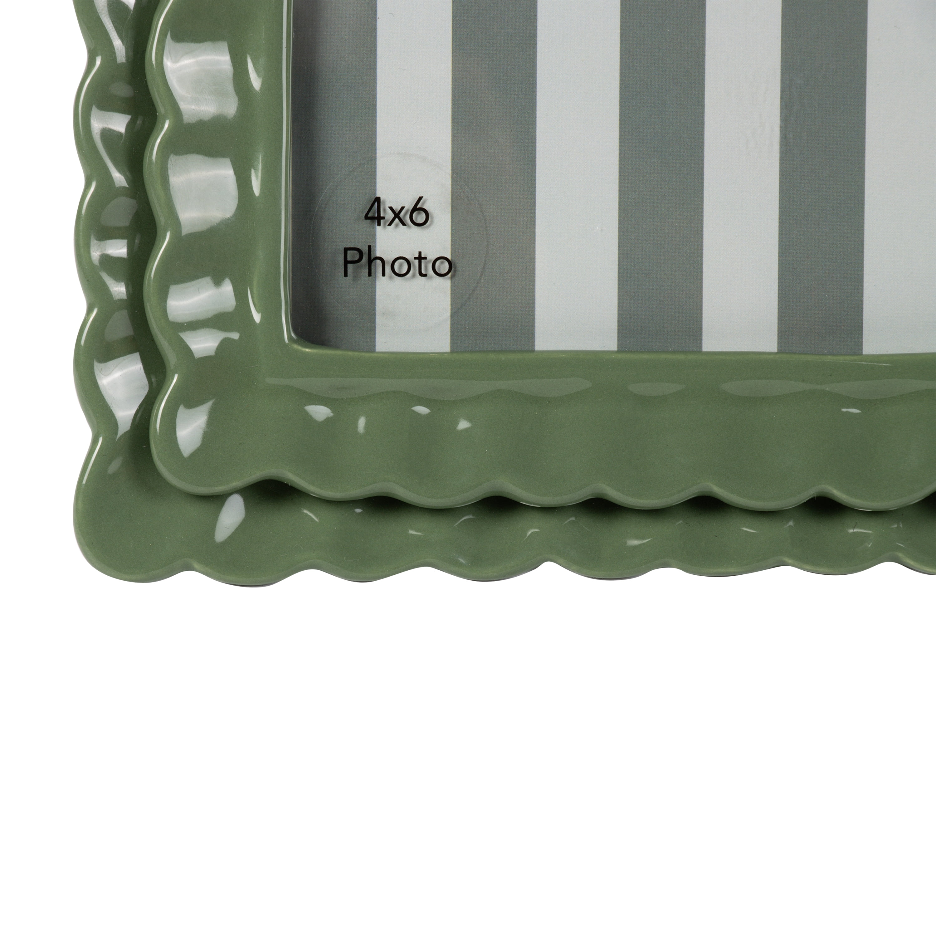 Sterling & Noble Home – 6x4 Picture Frame – Double Ruffle Green Ceramic Photo Frame