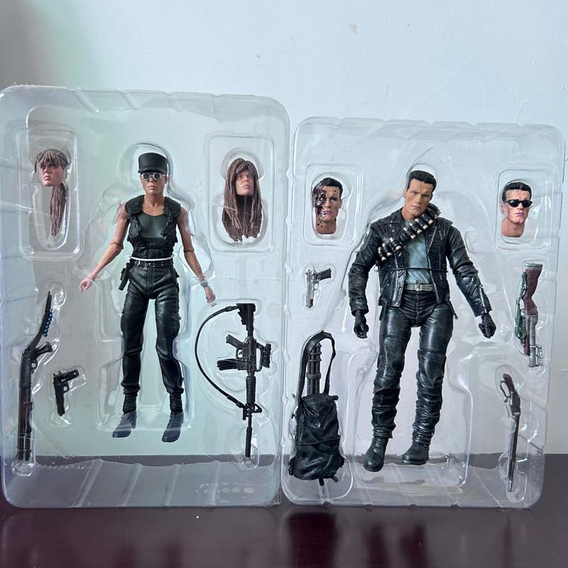 NECA Figure Terminator 2 Judgment Day T-800 Sarah Connor T-800