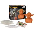thumbnail image 2 of Maceta decorativa de cerámica Chia Pet Star Wars Yoda, 2 of 4