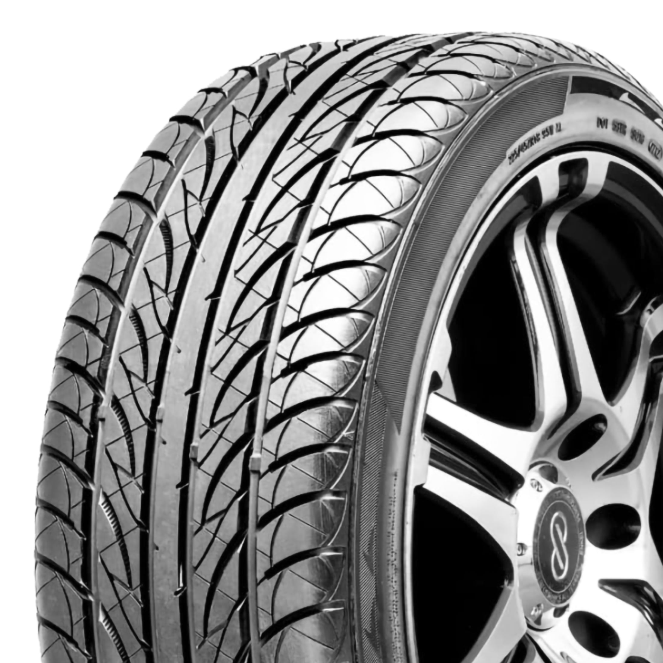 PAQUETE DE 2 LLANTAS 215 60 R17 BLACKHAWK AGILITY SUV VT 96H | Bodega