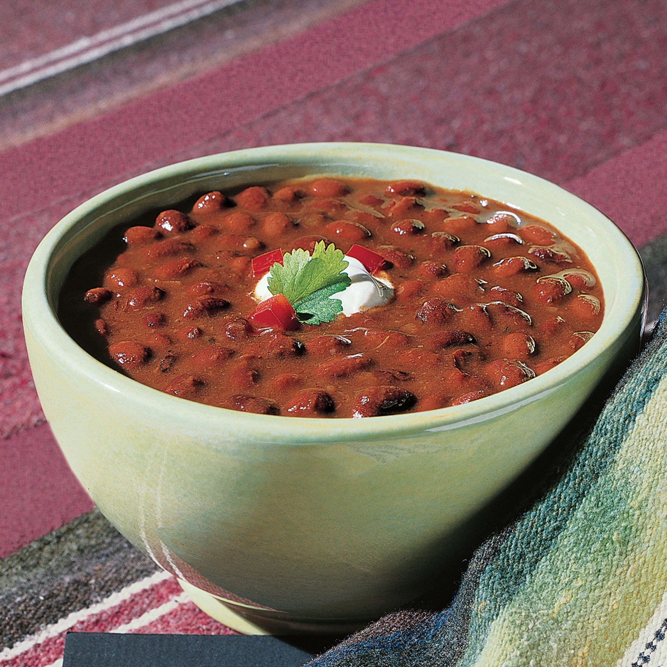(2 pack) Amy’s Organic Black Bean Chili, Plant-Based Vegan Chili, Gluten Free, Made With Organic Black Beans and Vegetables, Canned Chili, 14.7 Oz