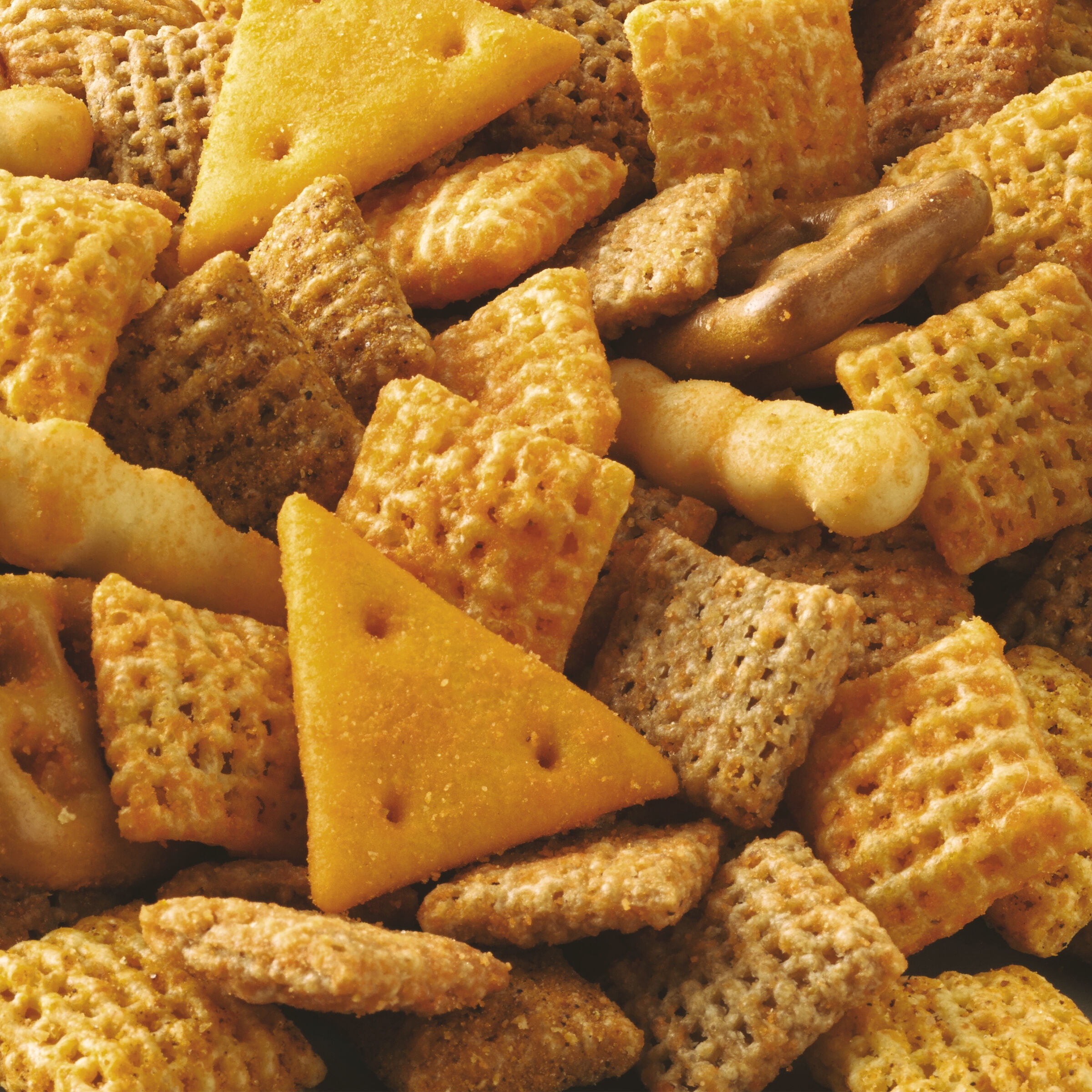 Chex Mix Cheesy Cheddar Snack Mix, 15 oz Family Size