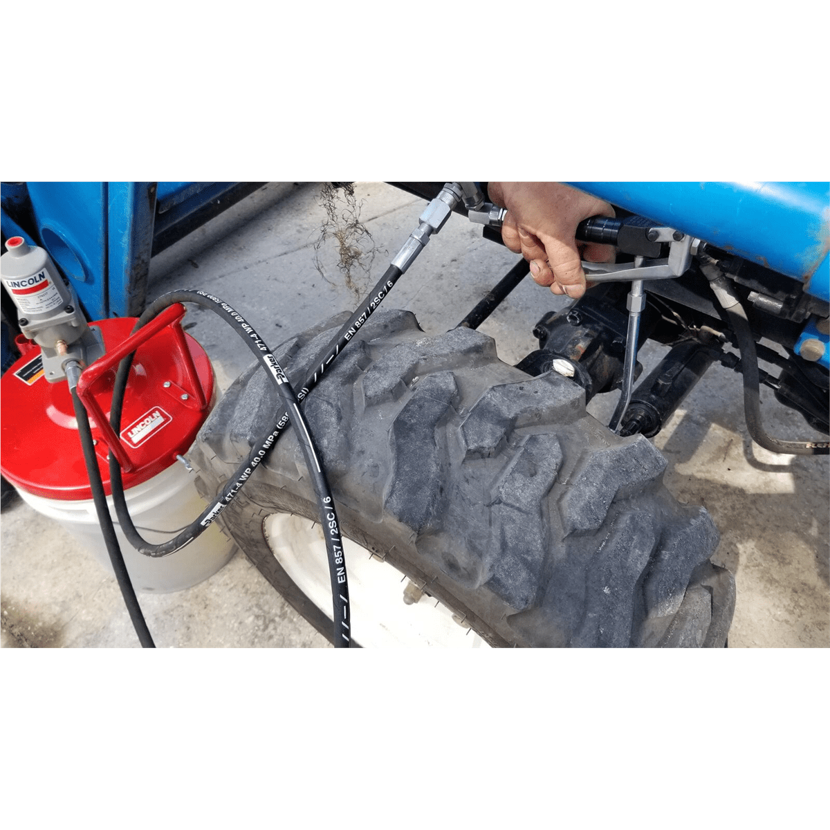Lincoln 4489 Pneumatic 40:1 Ratio 25-50lb Bucket Grease Pump with 7' Hose