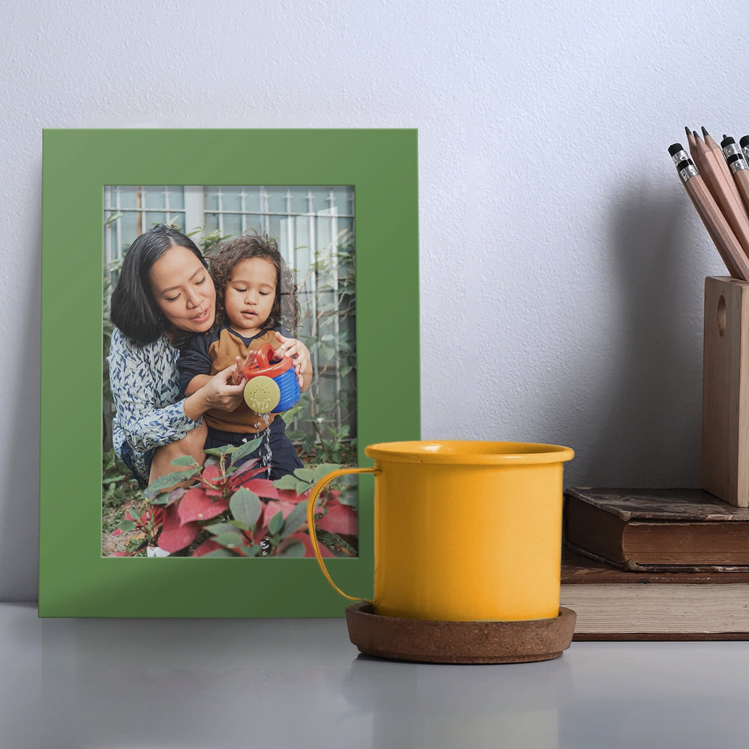Modern 3.5 in. x 5 in. Green Picture Frame (Set of 2)