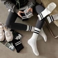 thumbnail image 2 of Calcetines de mujer con diseño de tiburón, de tubo, de barras paralelas, en blanco y negro y gris, de algodón puro, informales, deportivos, 2 of 4