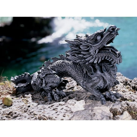 Design Toscano Benevolent Asian Dragon Statue