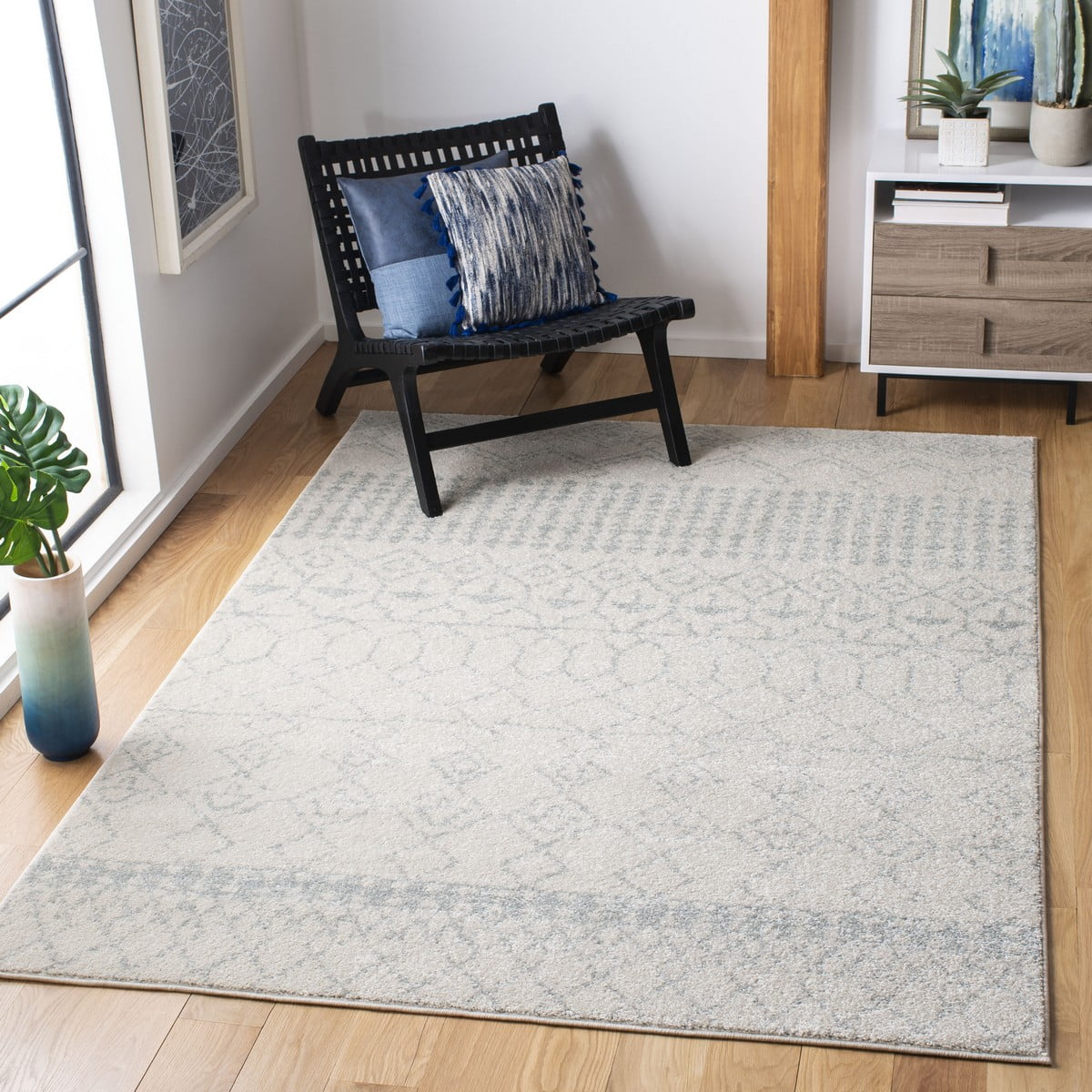 SAFAVIEH Tulum Coriander Moroccan Geometric Area Rug, 4' x 6', Ivory/Light Grey