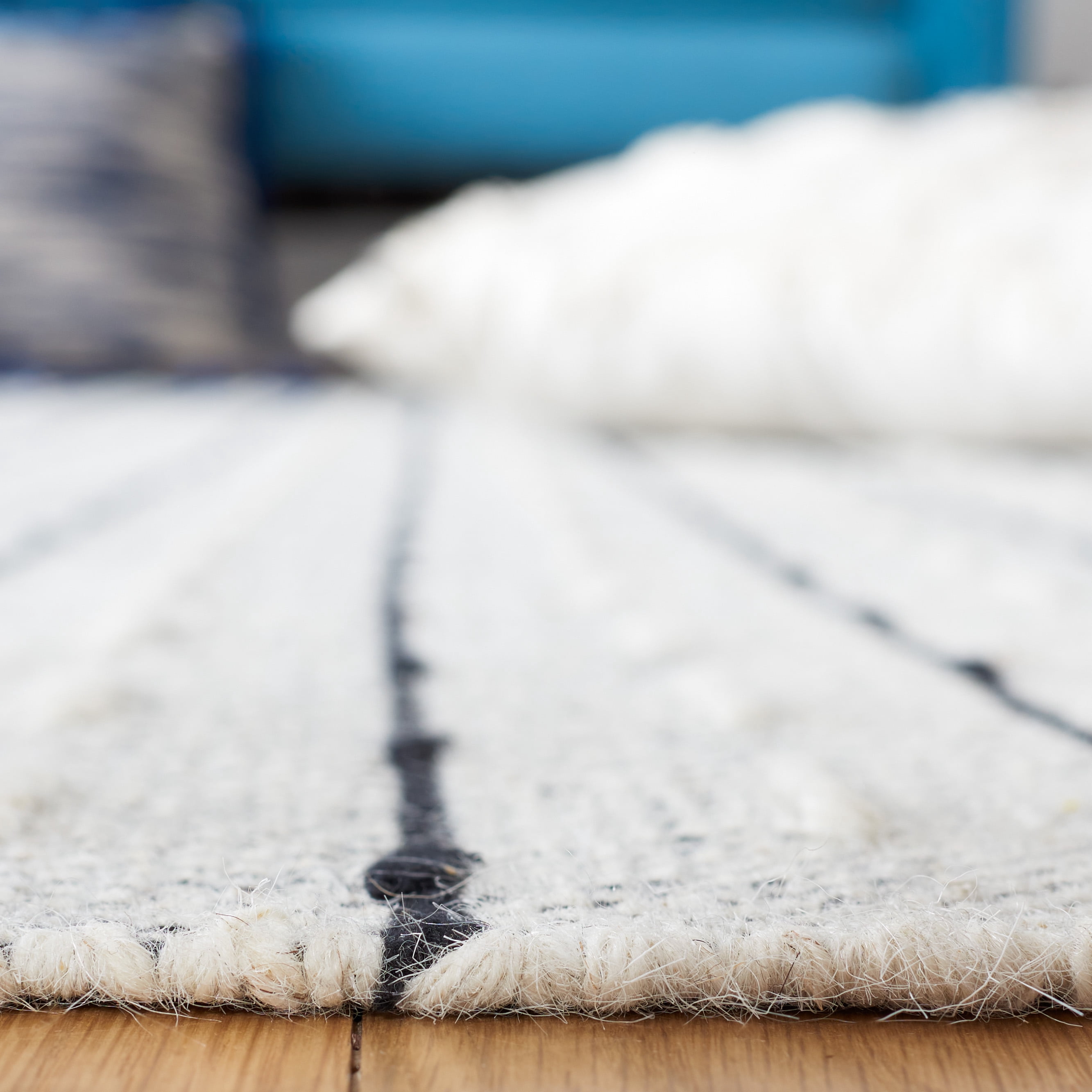 SAFAVIEH Vermont Wynonna Stripe Area Rug, Ivory/Black, 8' x 10'