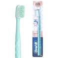thumbnail image 1 of Cepillo de Dientes Oral-B Iconic Sensitive Cerdas Ultra Suaves 1 pza, 1 of 5