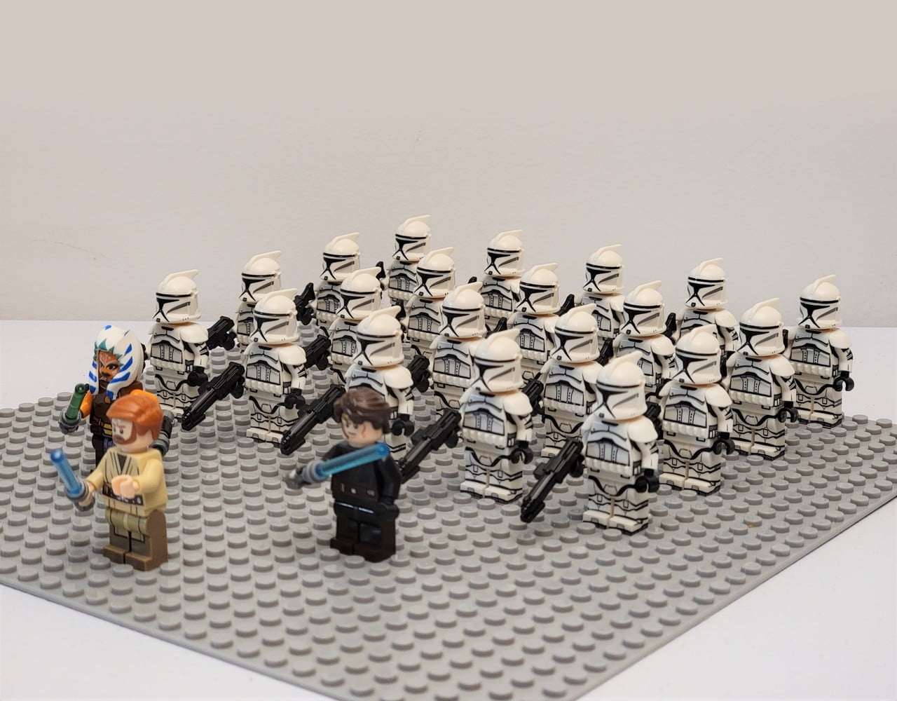 66 Pcs The Clone Wars Battle Droids Clone Troopers Mini Action Figures Building Blocks Toys Set (Gift - 1PCS Turtle Keychain)