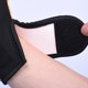 thumbnail image 3 of Guantes de natación con correa de muñeca Ajustable Aquatic Fitness, 3 of 10