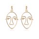thumbnail image 2 of Pendientes colgantes de cara de artista chapados en oro de 18 quilates recién llegados 2020 para mujer oso de fresa Hogar, 2 of 5
