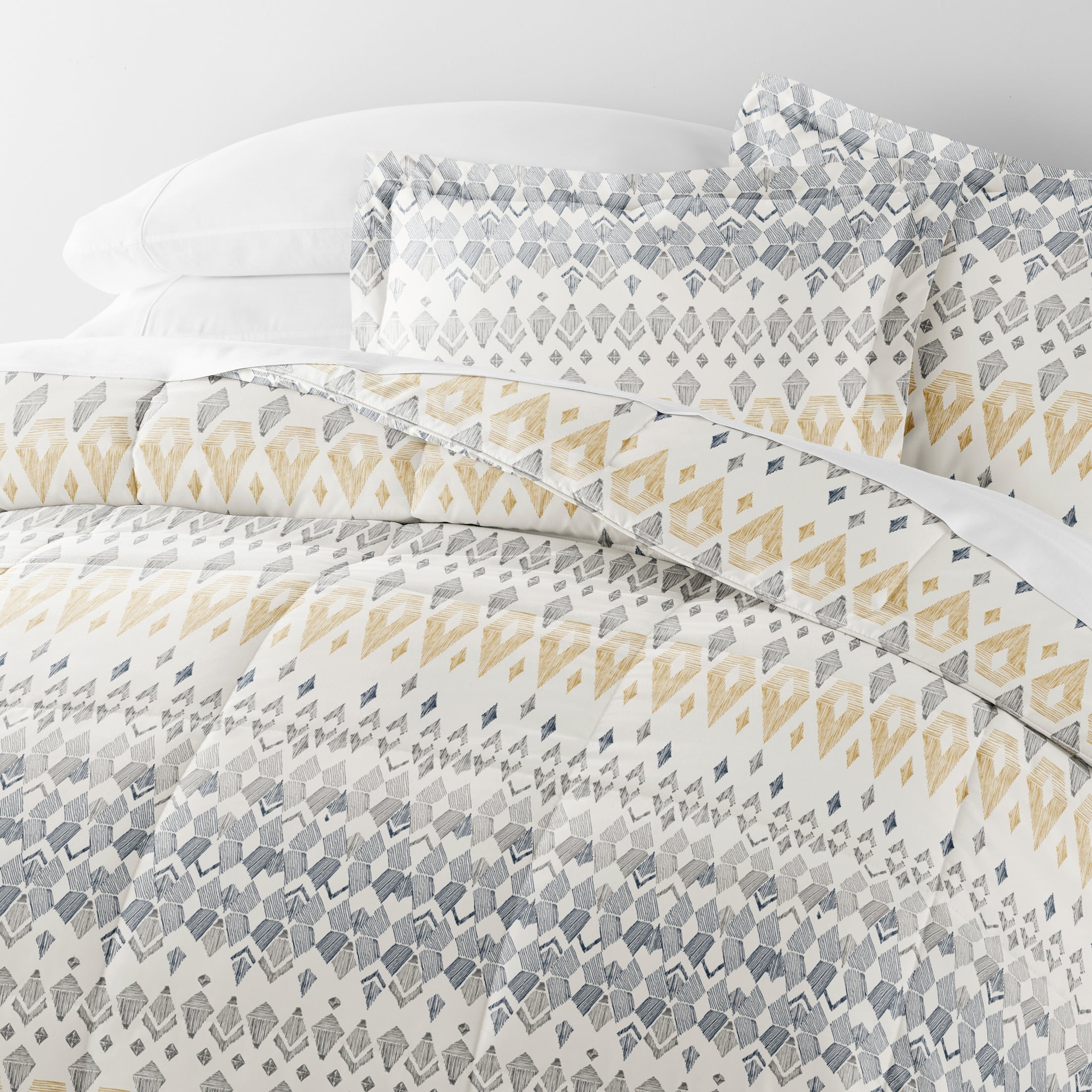 All Season Ultra Soft Comforter Set Down-Alternative Bedding in Southwestern for King/Cal King by Comfort Canopy