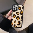 thumbnail image 1 of Funda de teléfono de felpa con estampado de leopardo para iPhone 13 11 12 14 Pro Max X XR XS Max Winter Soft Cute a prueba de golpes zhangyuxiang LED, 1 of 1