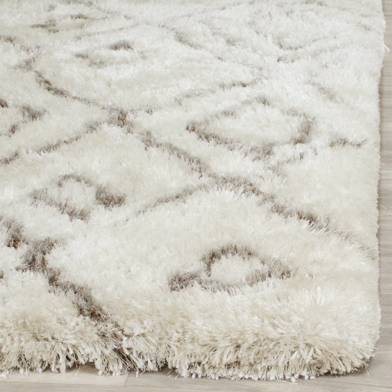 SAFAVIEH Toronto Neasa Abstract Polyester Shag Area Rug, Ivory/Light Grey, 3' x 5'
