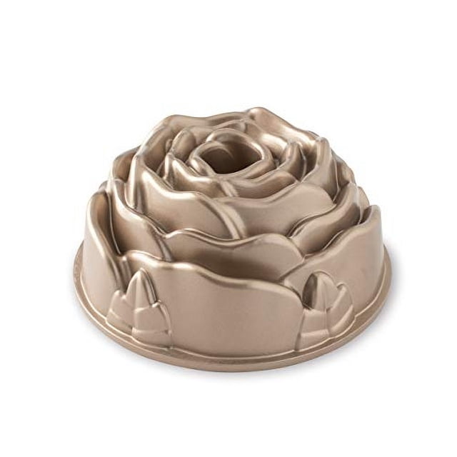 Molde Bundt Nordic Ware de aluminio fundido 2.4 L color caramelo