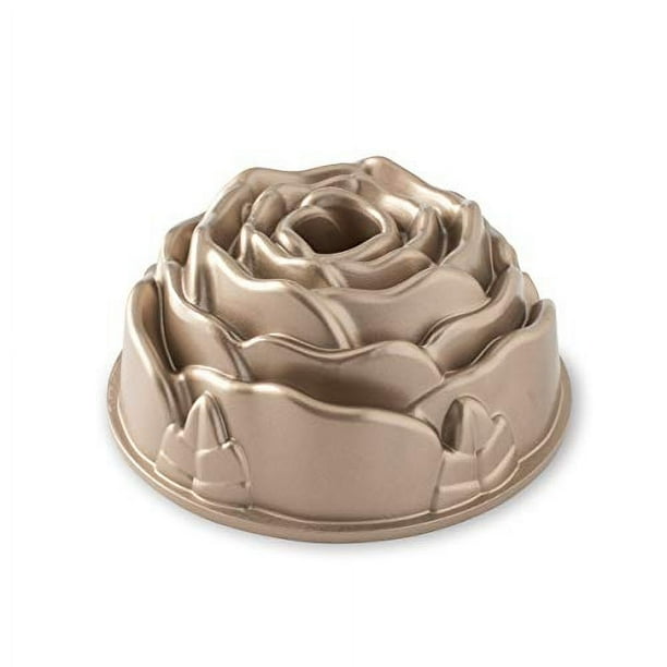Molde Bundt Nordic Ware de aluminio fundido 2.4 L color caramelo