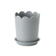 thumbnail image 1 of Maceta grande Cateissary con borde de pétalo para planta Jardín y Patio Gris HA080236-02B, 1 of 6