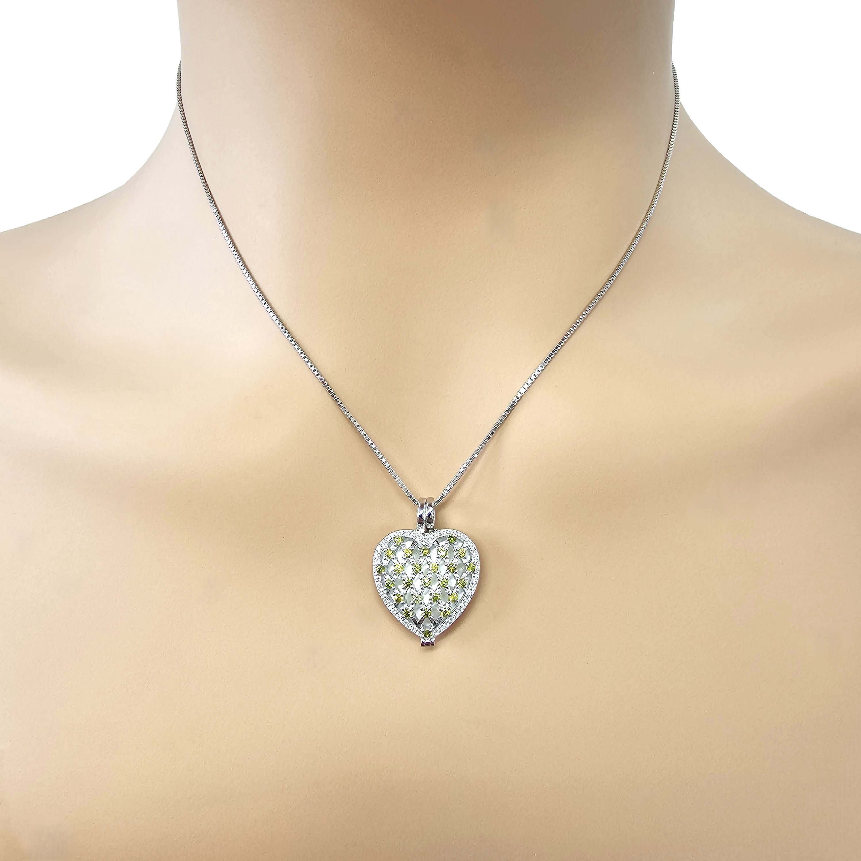 Nana Heart of Hearts Birthstone Locket Mother Female Adult Pendant, Rose - August Stone 1