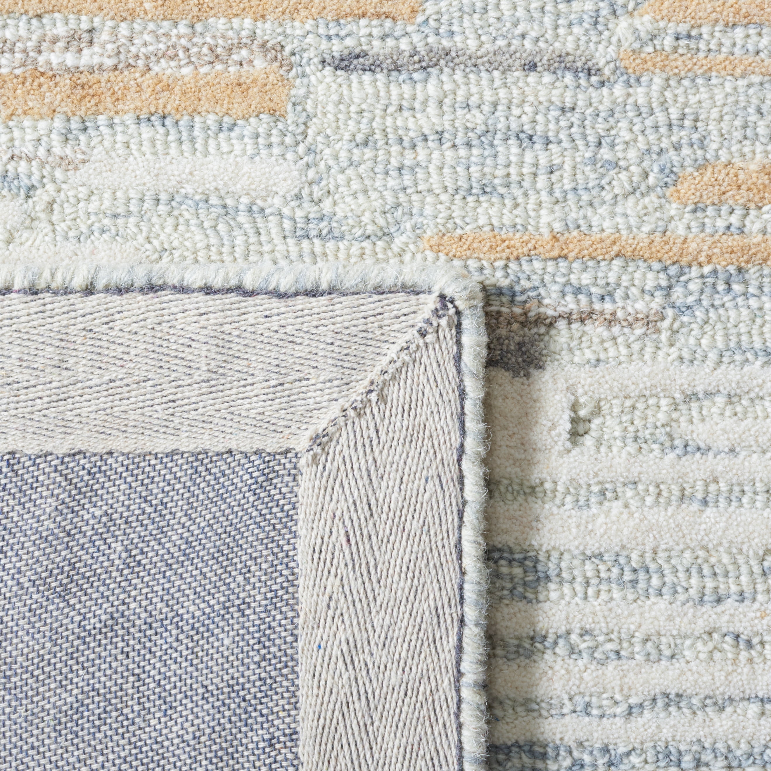 SAFAVIEH Metro Mirjana Distressed Area Rug, Natural/Gold, 4' x 6'