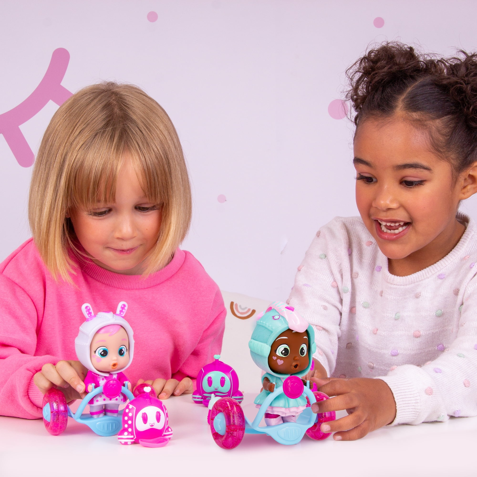 Cry Babies Magic Tears CHARMZ Coney – Mini-poupée Collection 8 Cm Avec 6 Charms, Biberon, Tétine Et Bracelet – Dès 3 Ans