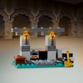thumbnail image 3 of LEGO Minecraft L’armurerie 21252 Ensemble de construction (203 pièces), 3 of 6