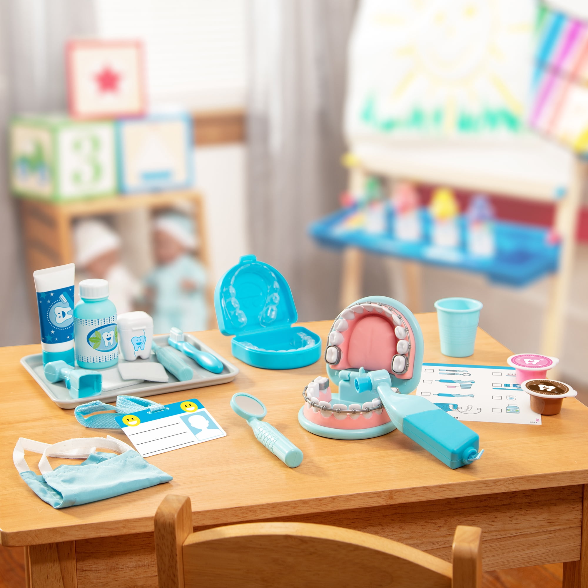 Melissa & Doug Super Smile Dentist Kit With Pretend Play Set of Teeth And Dental Accessories (25 Toy Pieces)