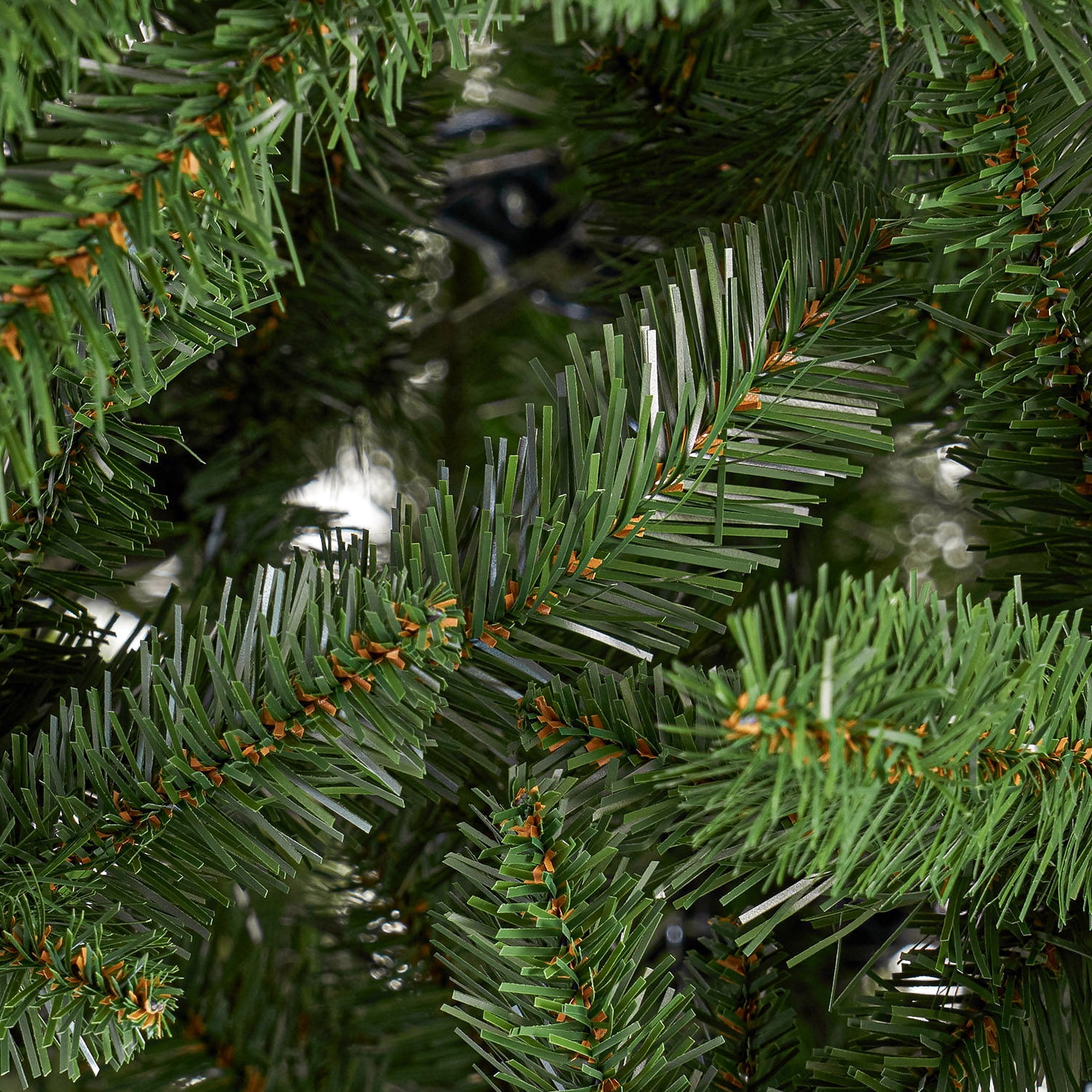 Kepooman 7FT Artificial Norway Christmas Tree Xmas Pine Tree with 2231 Tips Perfect for Indoor and Outdoor Holiday Decoration, Green Kepooman 7FT Artificial Norway Christmas Tree Xmas Pine Tree with 2231 Tips Perfect for Indoor and Outdoor Holiday Decoration, Green