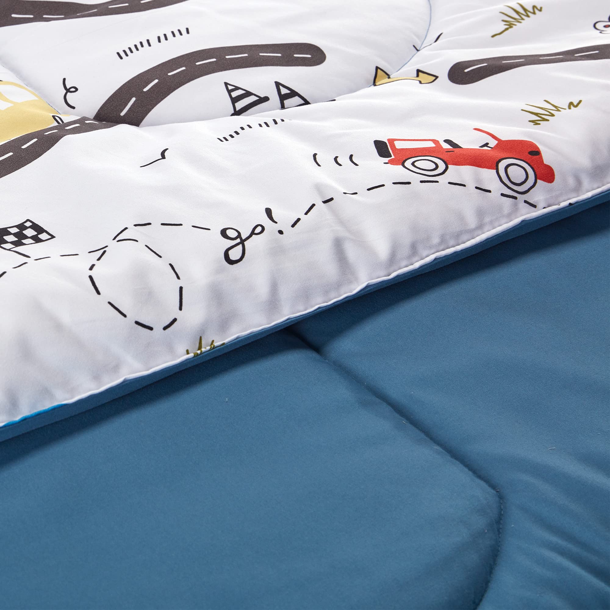 Sleep Zone Kids Bedding Comforter Set Full/Queen Size - Super Soft & Cute Printed 3-Piece Comforter Set All Seasons for Boys, Girls, Fade Resistant, Machine Washable, Car Road