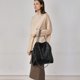 thumbnail image 5 of ZHAOCHENG Bolso bandolera con cadena para mujer, bolso bandolera negro, bolso bandolera grande., 5 of 5