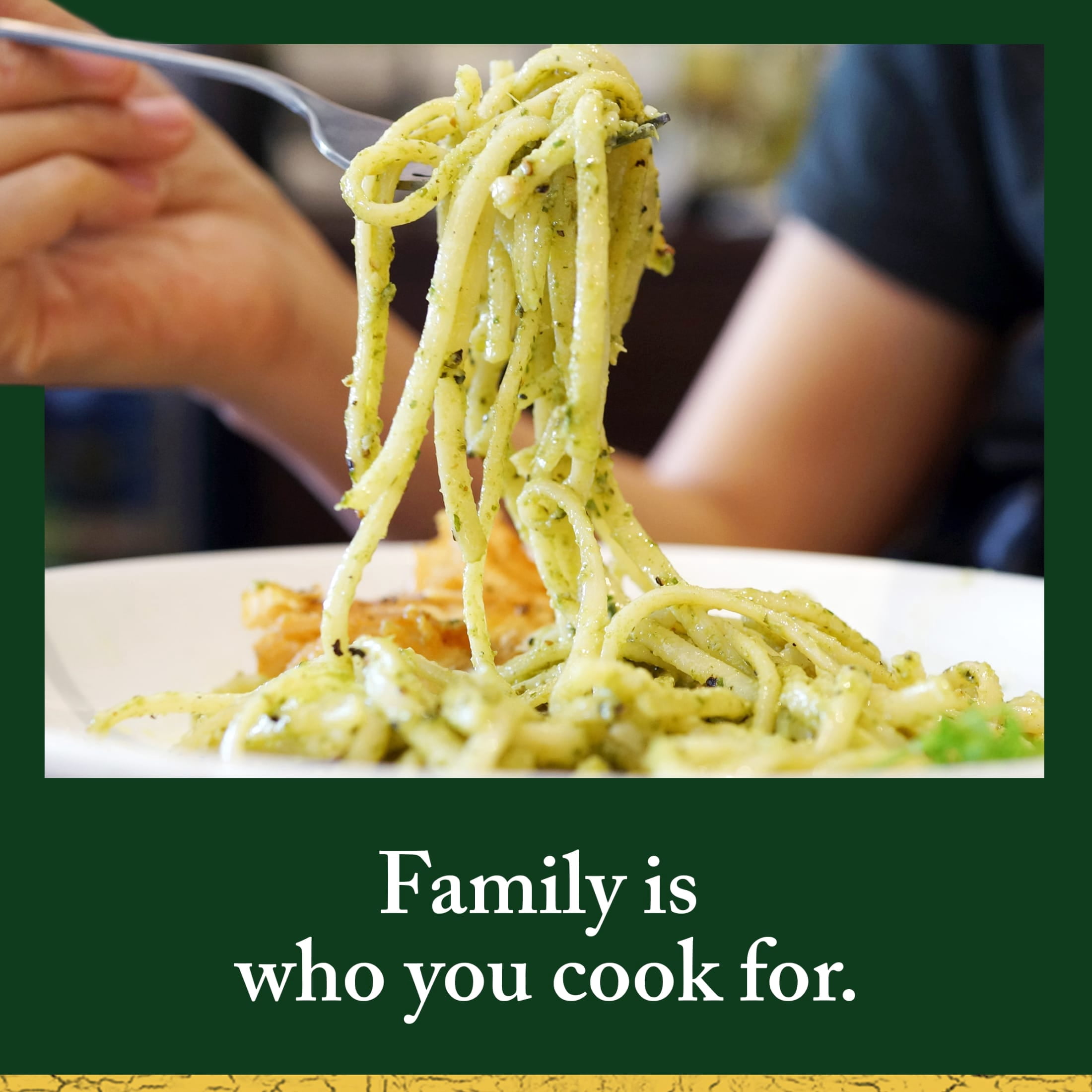 (6 pack) Classico Signature Recipes Traditional Basil Pesto Sauce & Spread, 8.1 oz Jar