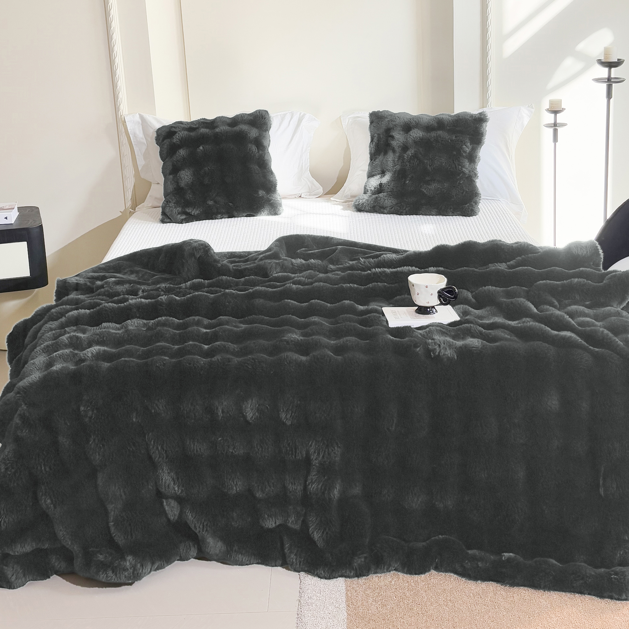Sanmadrola Throw Blanket Faux Fur for Couch, Fuzzy Soft Plush Thick Bubble Blanket for Sofa Bedroom Living Room 60''x 80'' Gray