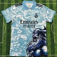 thumbnail image 1 of Camiseta De Fútbol Clásica De Verano De Manga Corta Del Real Madrid, Edición Especial Azul Claro, Temporada 25-26XL, 1 of 2