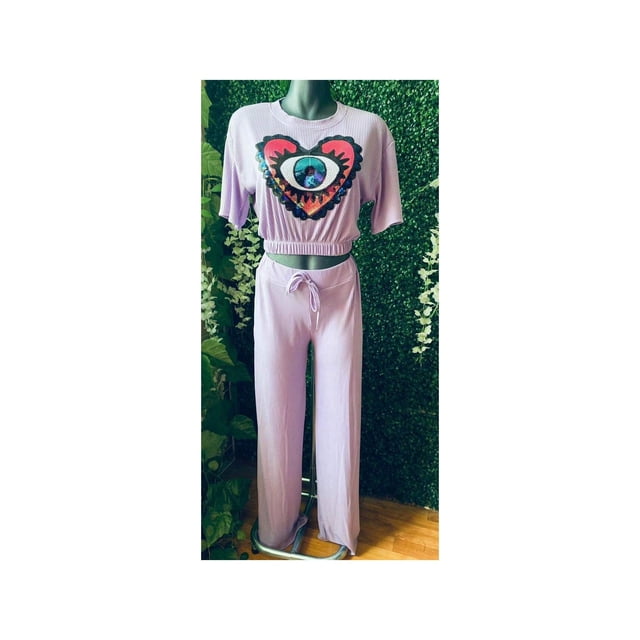 Conjunto De Ojo Turco Blusa Y Pantalón Acampanado Color Lila Talla Unitalla Marca Emil SaEs